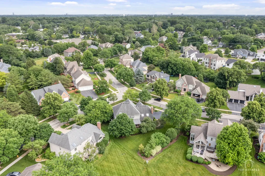 158 Derby Glen Drive Glen Ellyn IL 60137