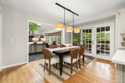 158 Derby Glen Drive Glen Ellyn IL 60137