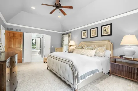 158 Derby Glen Drive Glen Ellyn IL 60137