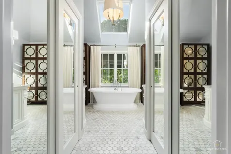 158 Derby Glen Drive Glen Ellyn IL 60137