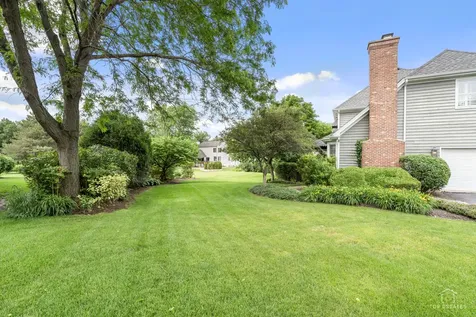 158 Derby Glen Drive Glen Ellyn IL 60137
