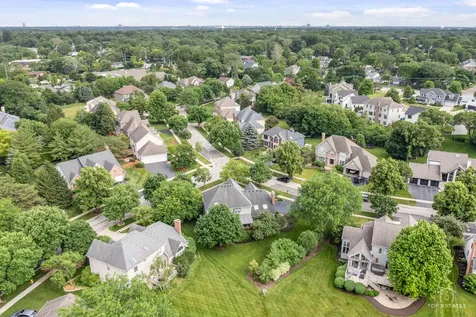 158 Derby Glen Drive Glen Ellyn IL 60137