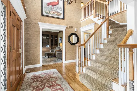 158 Derby Glen Drive Glen Ellyn IL 60137