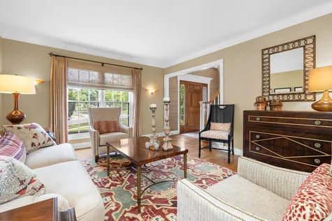 158 Derby Glen Drive Glen Ellyn IL 60137