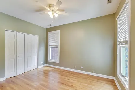 2330 North Greenview Avenue Chicago IL 60614