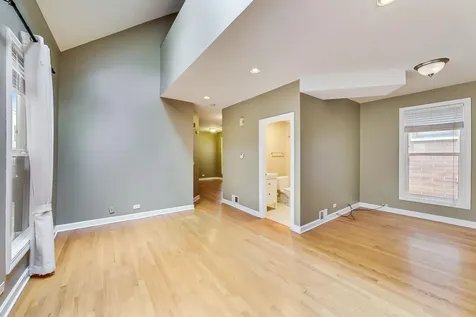 2330 North Greenview Avenue Chicago IL 60614