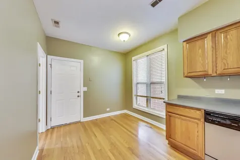 2330 North Greenview Avenue Chicago IL 60614