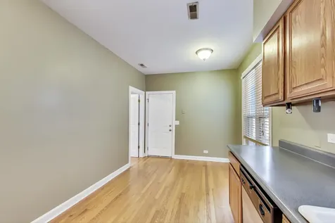 2330 North Greenview Avenue Chicago IL 60614