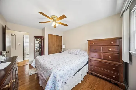 883 Buffalo Avenue Calumet City IL 60409