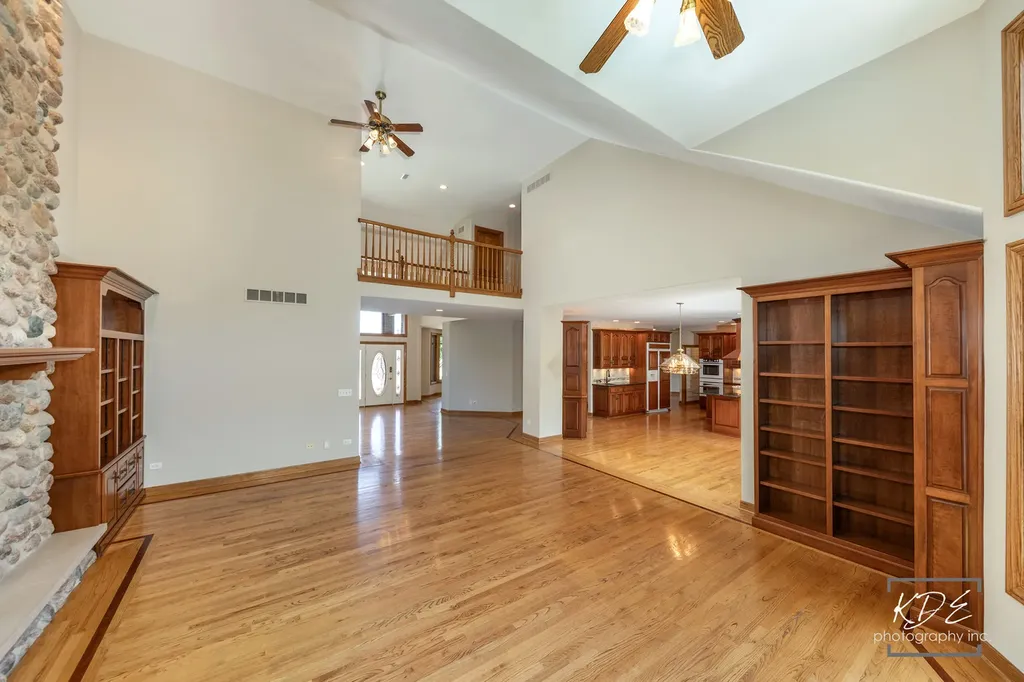 22625 Marina Drive Plainfield IL 60585