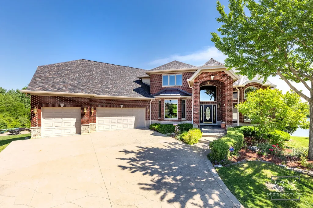 22625 Marina Drive Plainfield IL 60585