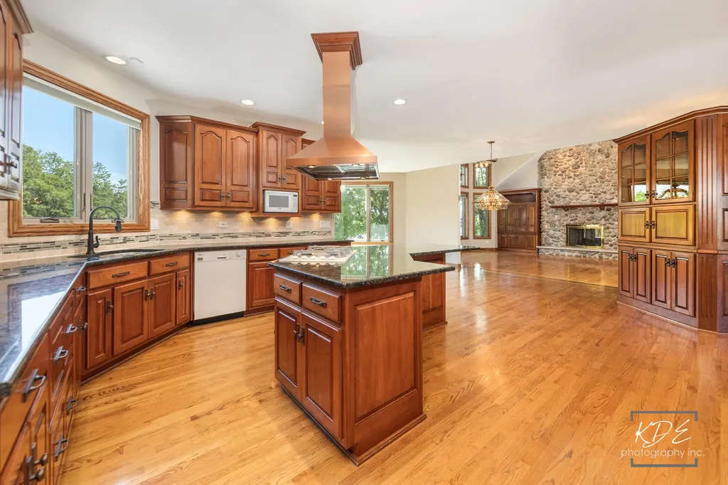 22625 Marina Drive Plainfield IL 60585