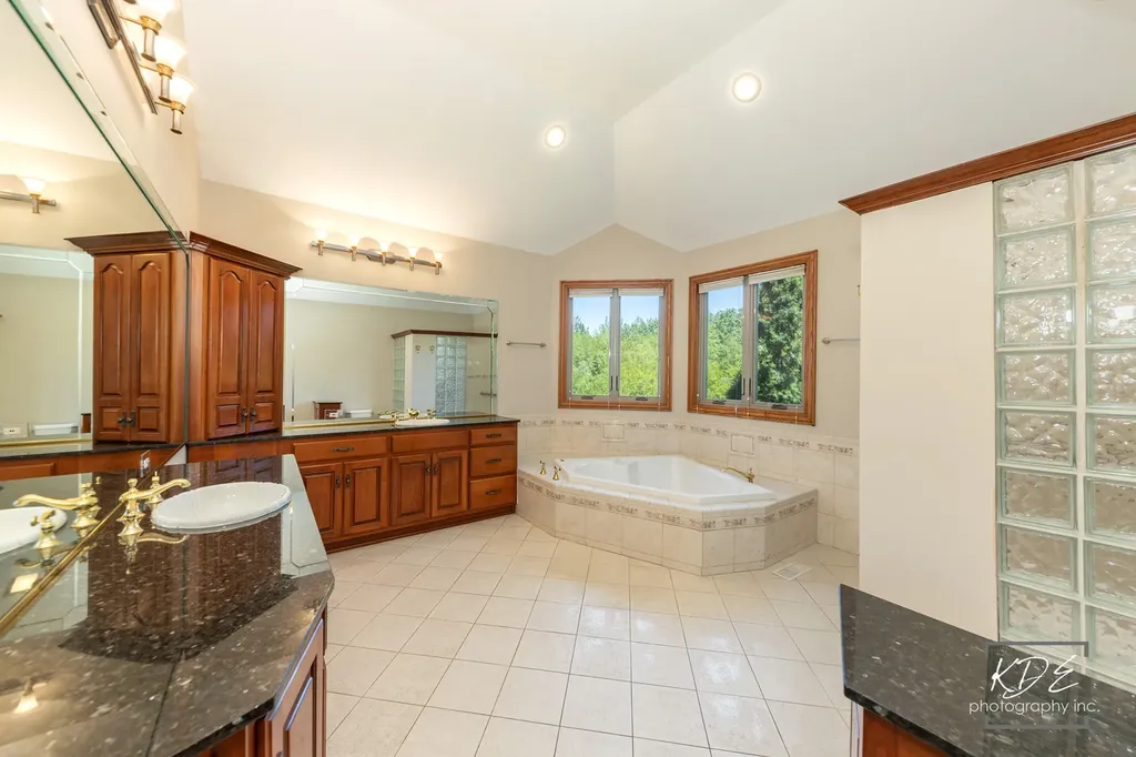 22625 Marina Drive Plainfield IL 60585