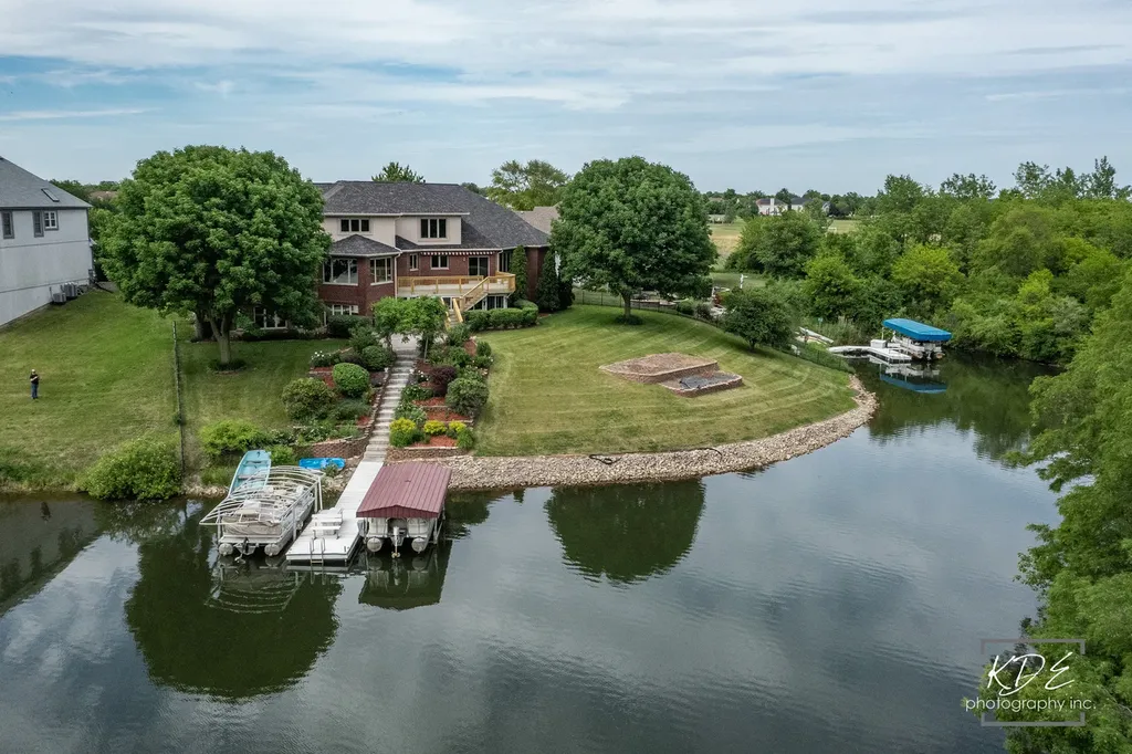 22625 Marina Drive Plainfield IL 60585
