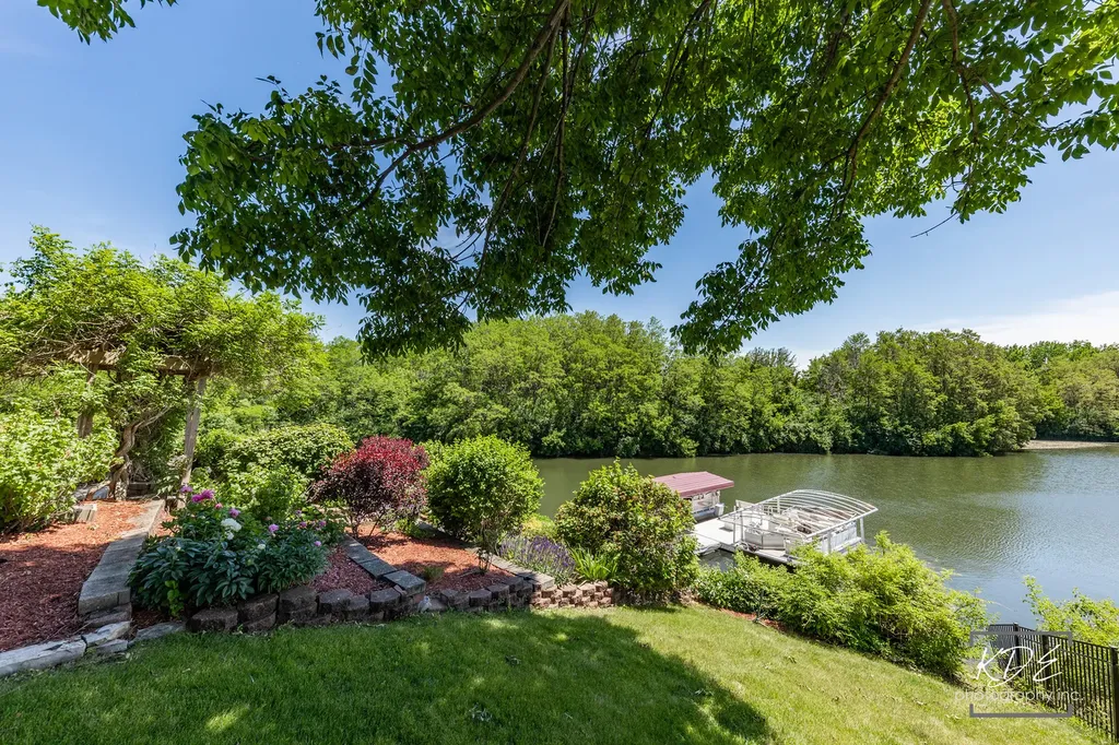 22625 Marina Drive Plainfield IL 60585
