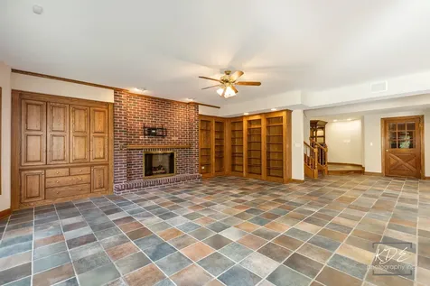 22625 Marina Drive Plainfield IL 60585