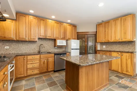 22625 Marina Drive Plainfield IL 60585