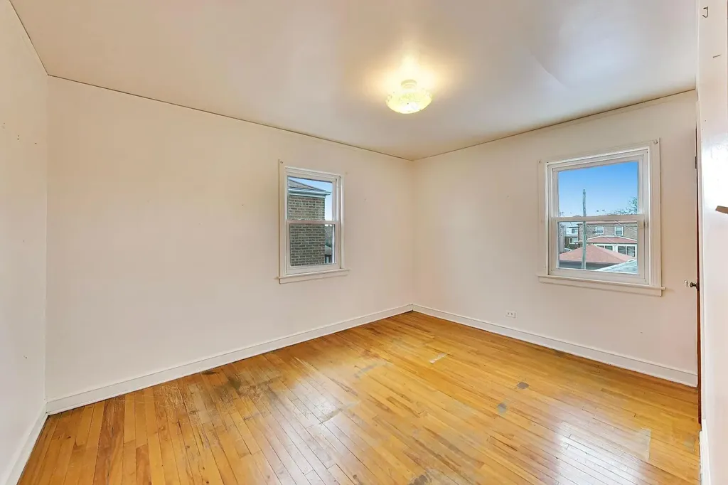 4051 West 56th Place Chicago IL 60629