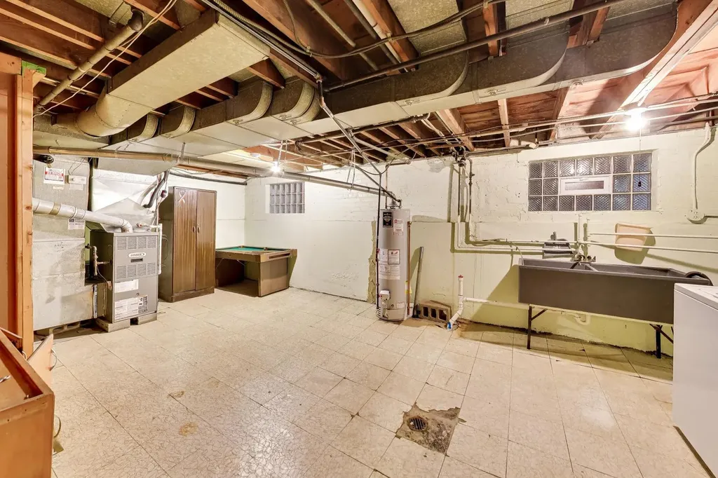 4051 West 56th Place Chicago IL 60629