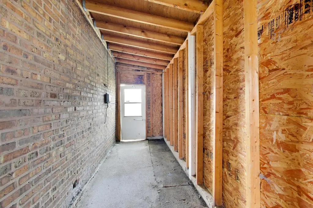 4051 West 56th Place Chicago IL 60629