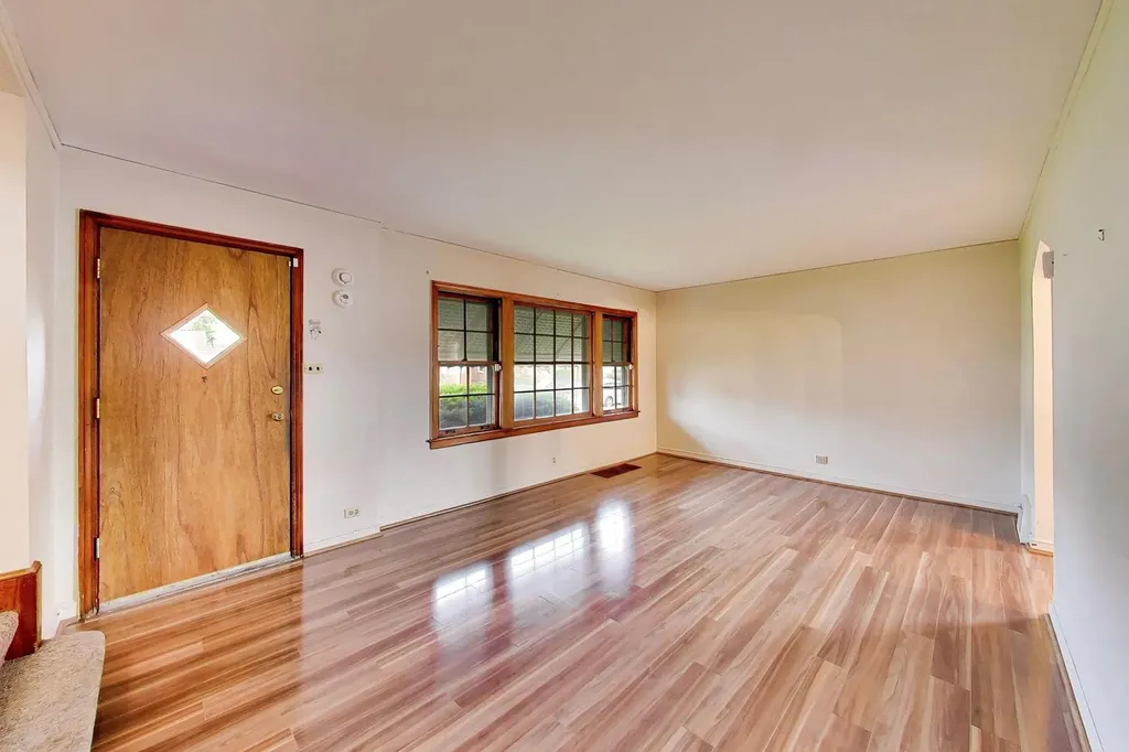 4051 West 56th Place Chicago IL 60629