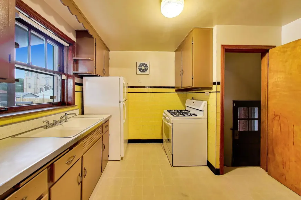 4051 West 56th Place Chicago IL 60629