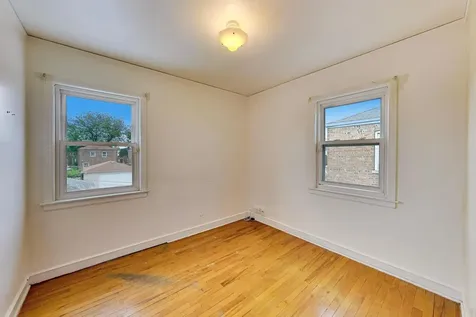 4051 West 56th Place Chicago IL 60629