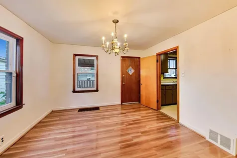 4051 West 56th Place Chicago IL 60629