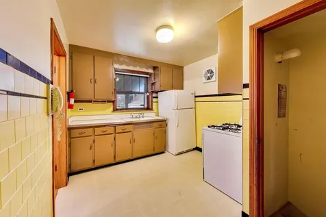 4051 West 56th Place Chicago IL 60629