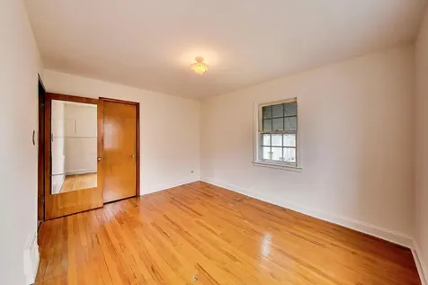 4051 West 56th Place Chicago IL 60629