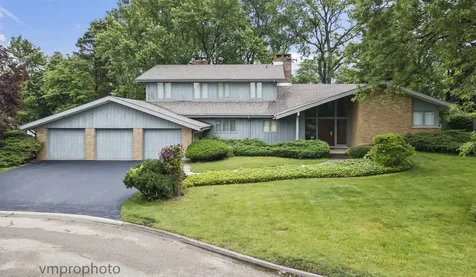445 Chapel Hill Lane Northfield IL 60093