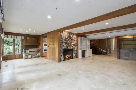 445 Chapel Hill Lane Northfield IL 60093