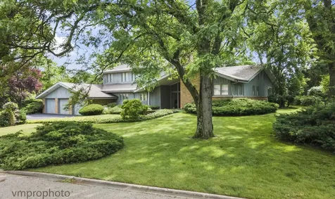 445 Chapel Hill Lane Northfield IL 60093