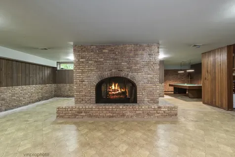 445 Chapel Hill Lane Northfield IL 60093