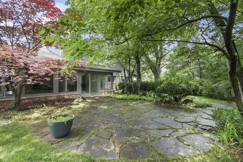 445 Chapel Hill Lane Northfield IL 60093