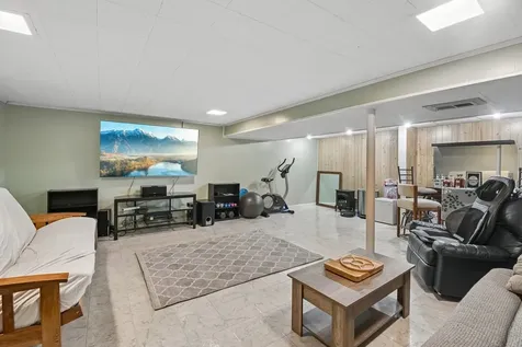 674 Saint Marys Parkway Buffalo Grove IL 60089