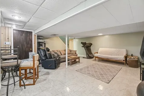 674 Saint Marys Parkway Buffalo Grove IL 60089