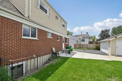 674 Saint Marys Parkway Buffalo Grove IL 60089