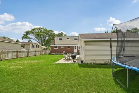 674 Saint Marys Parkway Buffalo Grove IL 60089