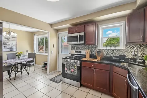 674 Saint Marys Parkway Buffalo Grove IL 60089