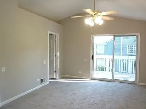 1585 Regan Court Hoffman Estates IL 60192