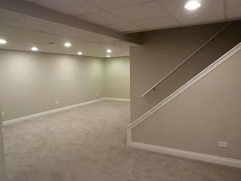 1585 Regan Court Hoffman Estates IL 60192