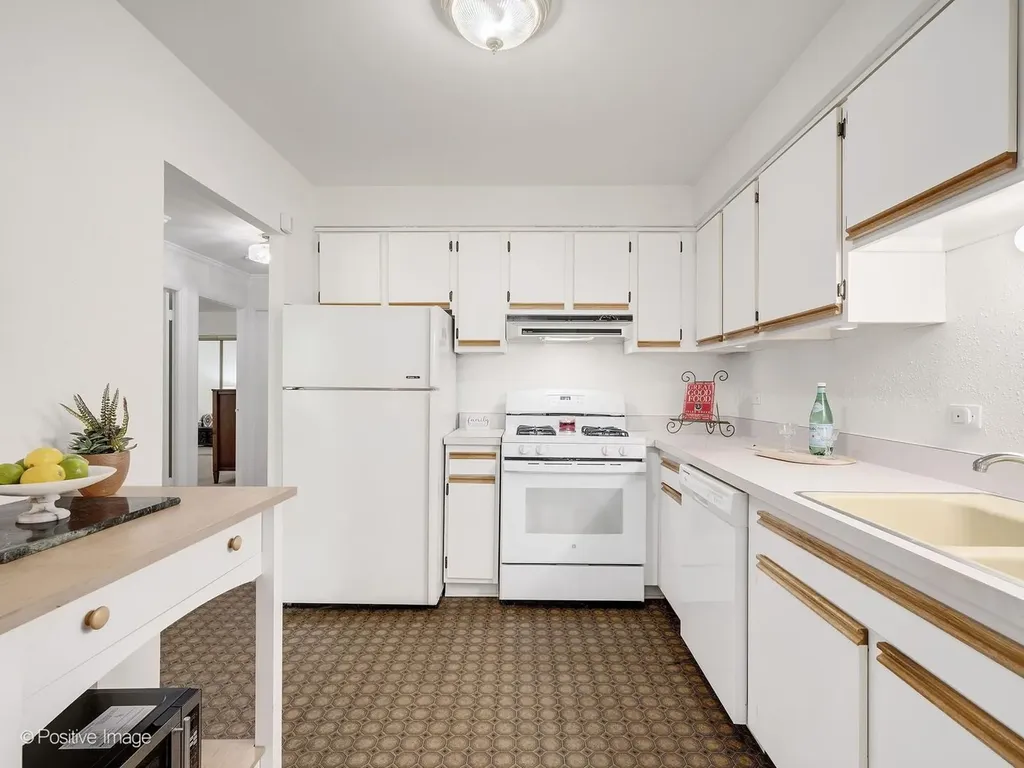 1001 North Mill Street Naperville IL 60563