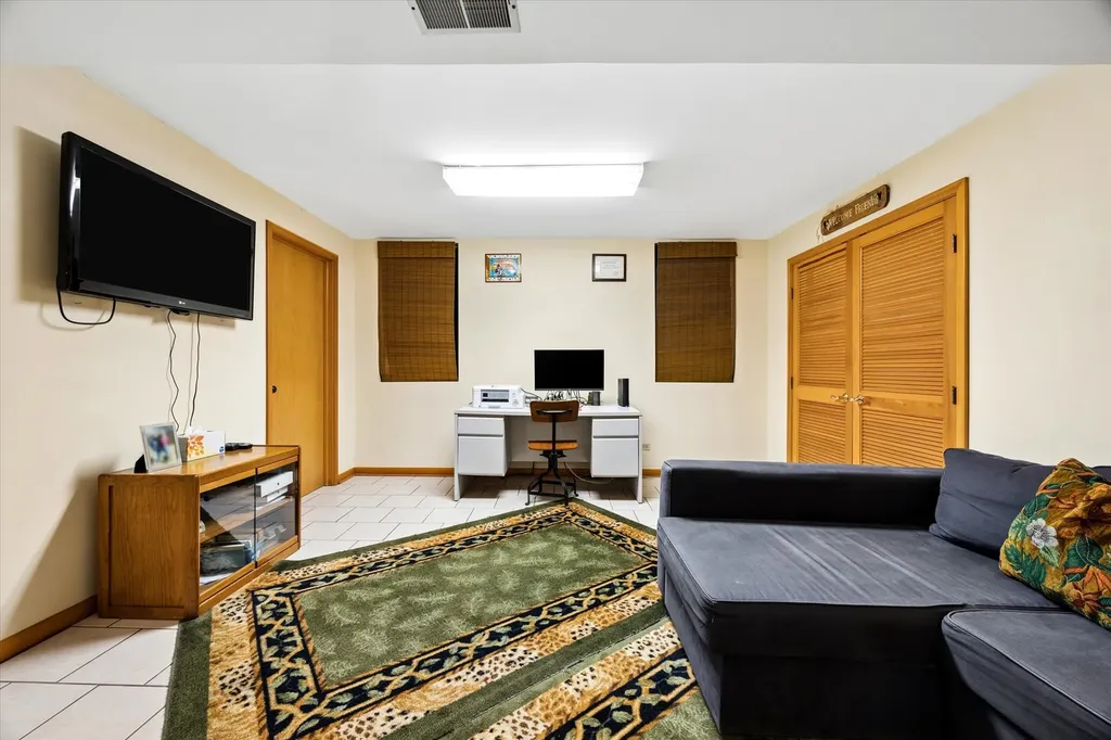 1153 Brighton Road Naperville IL 60563