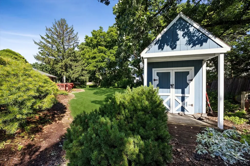 1153 Brighton Road Naperville IL 60563