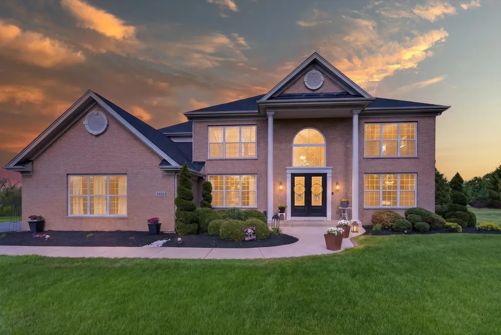 5N915 Baker Hill Court St. Charles IL 60175