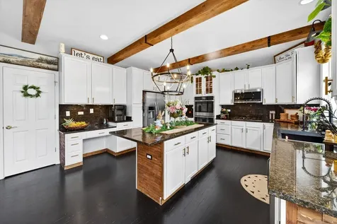 5N915 Baker Hill Court St. Charles IL 60175