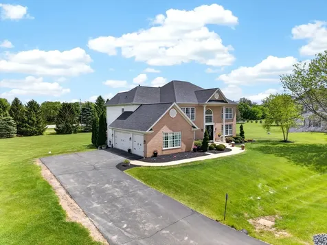 5N915 Baker Hill Court St. Charles IL 60175