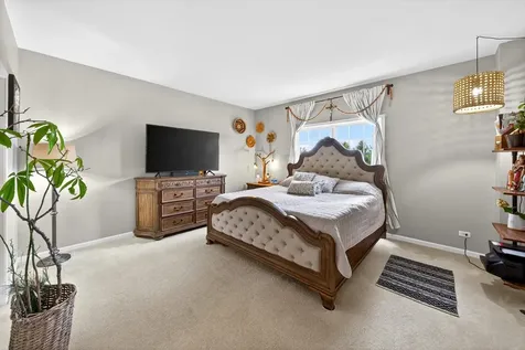 5N915 Baker Hill Court St. Charles IL 60175