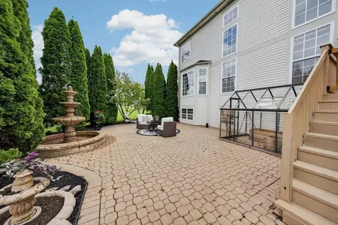 5N915 Baker Hill Court St. Charles IL 60175